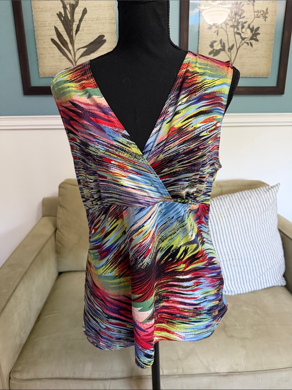 NorthStyle Multicolor V‑Neck Sleeveless Tank